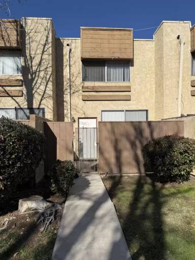 Main picture of 43711 Challenger Way