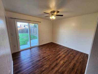 Main picture of 1016 Grackle Ct