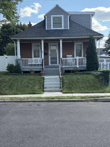 Main picture of 548 Elm Ave