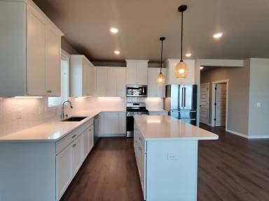 Main picture of 8304 Gardner St