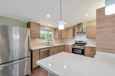 Main picture of 3077 Mauricia Ave