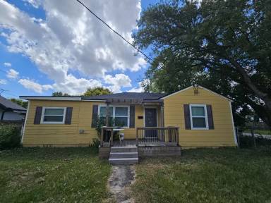 Main picture of 3648 Ernest St