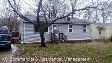 Main picture of 8030 NE 50th St