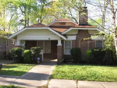 Main picture of 940 White St SW