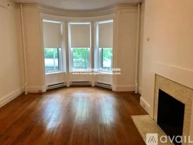 Main picture of 1077 Beacon St