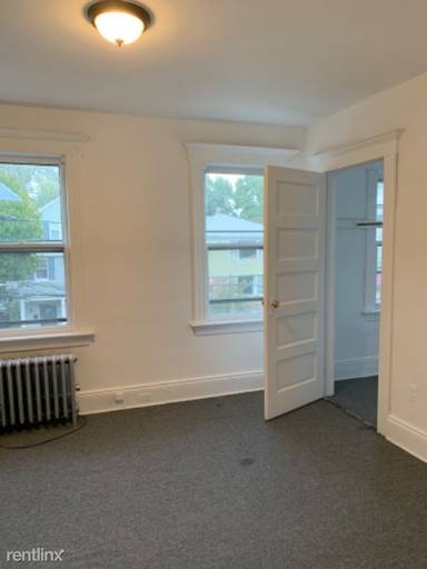 Main picture of 17 Cedar St