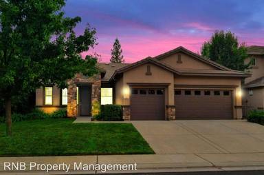 Main picture of 3032 Grasmere Cir