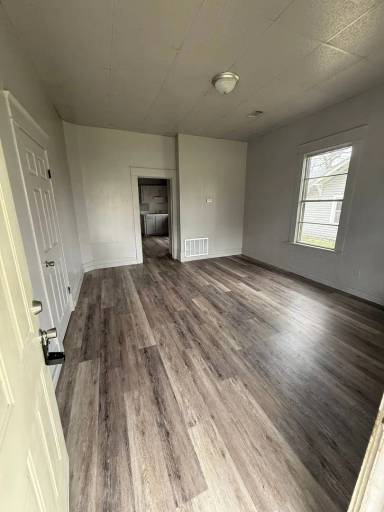 Main picture of 2301 N 29th St