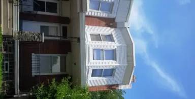 Main picture of 4258 Penn St