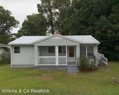 Main picture of 624 Edgewood Dr