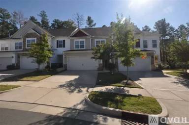 Main picture of 204 Skyros Loop