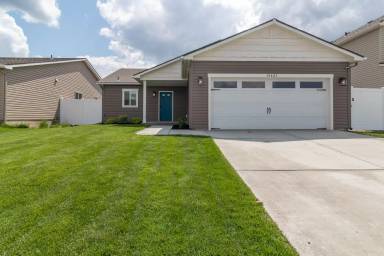 Main picture of 10423 W Salmonberry Rd
