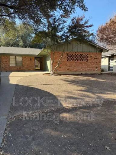 Main picture of 2728 McCart Ave