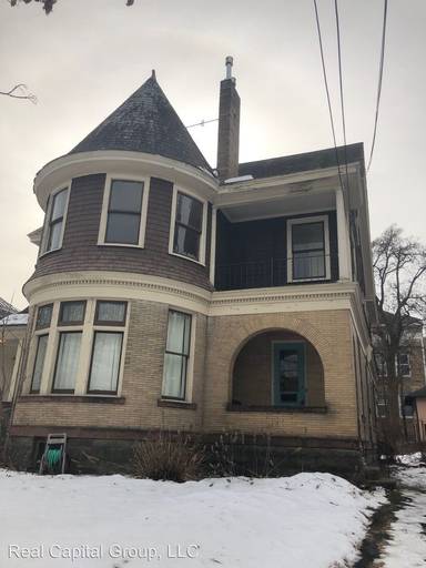 Main picture of 1236 Union St
