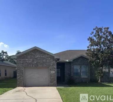Main picture of 105 Village Oaks Blvd