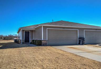 Main picture of 5803 N 34th St