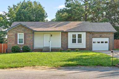 Main picture of 517 Eysian Dr