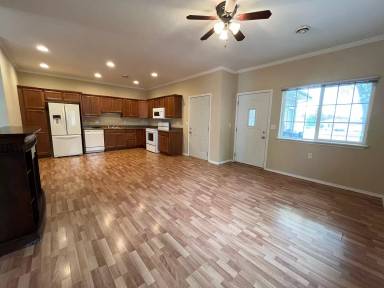 Main picture of 205 N Cherry St