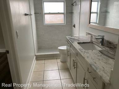 Main picture of 2440 Wilson Ave
