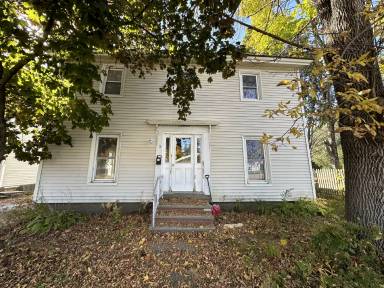 Main picture of 79 Parker St