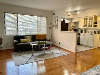 Main picture of 1031 Michigan Ave NE