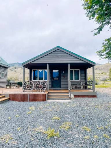 Main picture of Jefferson River Campground - PIONEER CABIN