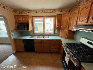 Main picture of 10718 Bernard Ave