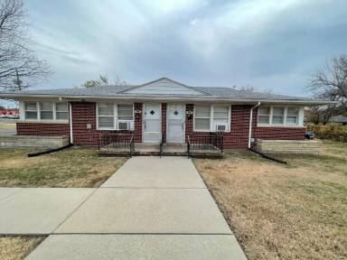 Main picture of 813 S Hillcrest St
