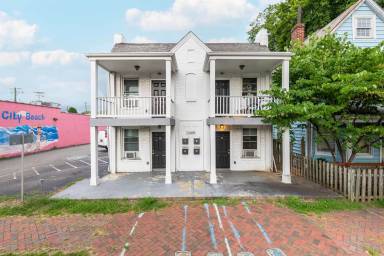 Main picture of 2408 West Cary Street - A