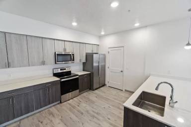 Main picture of 3905 S Dishman Mica Rd