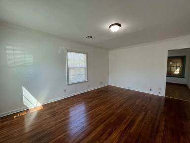 Main picture of 749 N Florence Pl