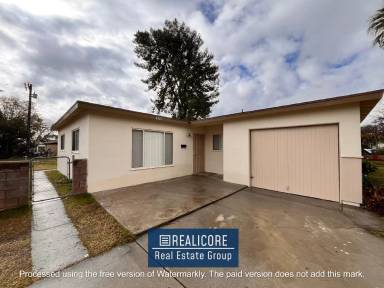 Main picture of 1525 Magnolia Ave