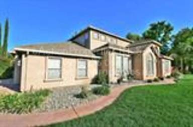 Main picture of 8035 Berg St