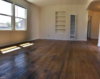 Main picture of 157 W Broadmoor Blvd