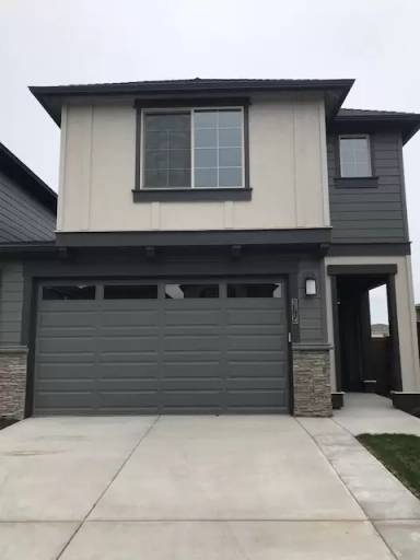 Main picture of 63114 NE Meridian Pl