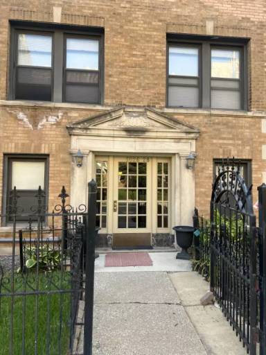 Main picture of 3404 W Carmen Ave