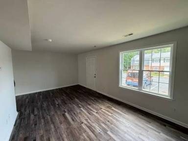 Main picture of 400 Rann Ct