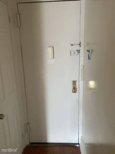Main picture of 212 W 138th St