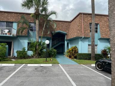 Main picture of Poppleton Creek Condo