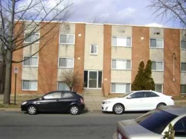 Main picture of 2436 Irving St SE