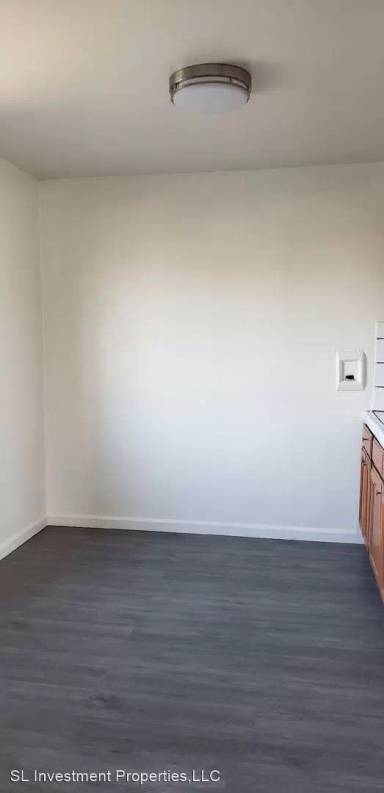 Main picture of 11253 Raymond Ave