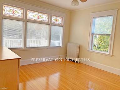 Main picture of 40 Harvard St