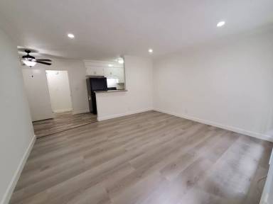 Main picture of 822 N Mariposa Ave
