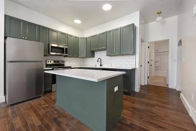 Main picture of 811 West St