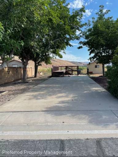 Main picture of 19 Quail Creek Dr