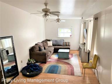 Main picture of 742 S 8th St