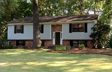 Main picture of 129 Hickory St