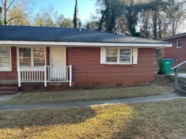 Main picture of 5581 Edith St