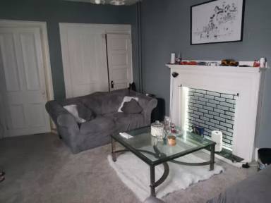 Main picture of 142 N 8th St