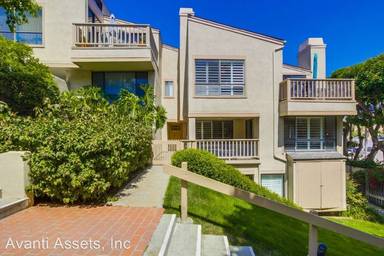Main picture of 521 S Sierra Ave